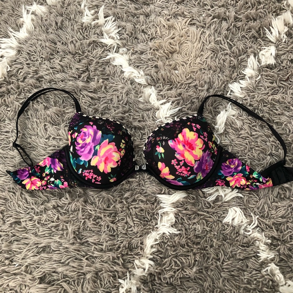 Victoria secret bra